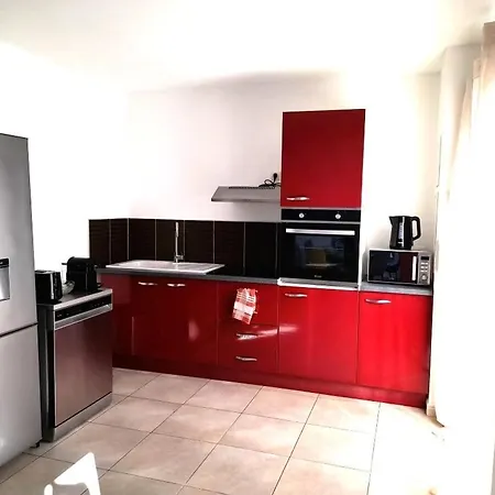 Cosy Et Terrasse Spacieuse Вик-ла-Гардьоль