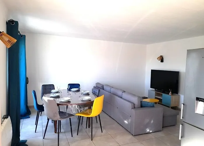 Cosy Et Terrasse Spacieuse Вик-ла-Гардьоль